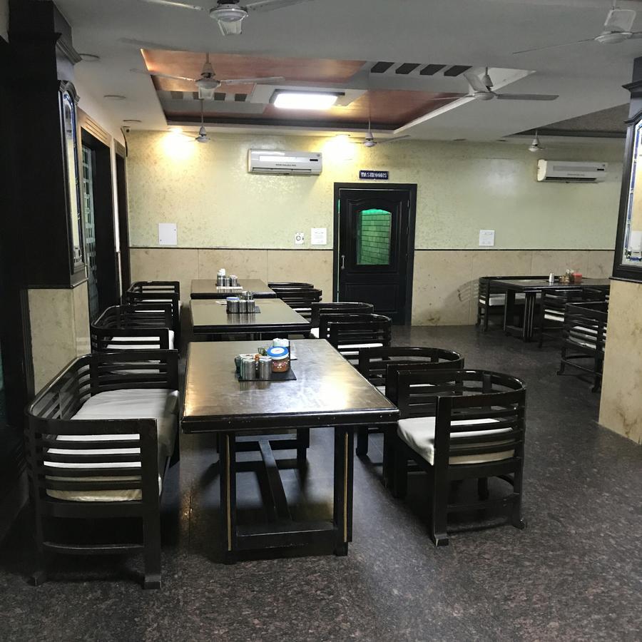 Jhilmil Dhaba Hotel Sonipat Exterior photo